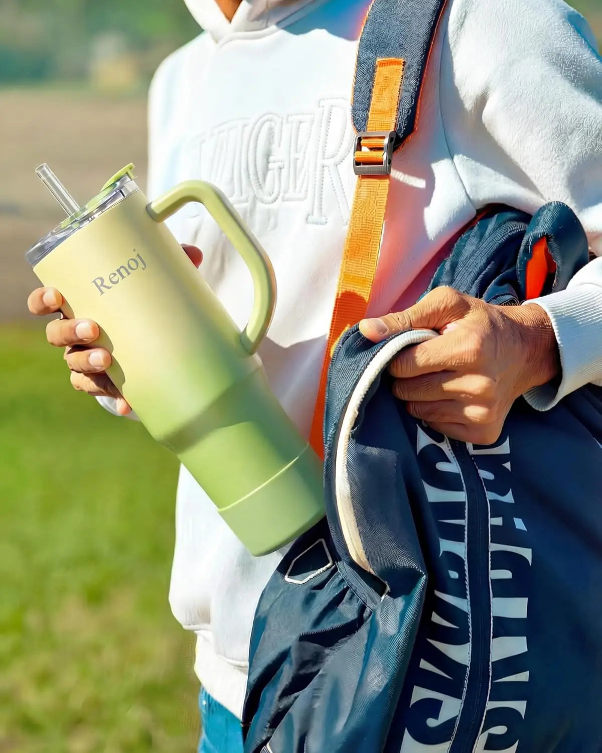 Leak-Proof Insulated Tumbler with Handle for Hot & Iced Drinks, Fits Car Cup Holder, BPA-Free, 32 oz Green Gradient